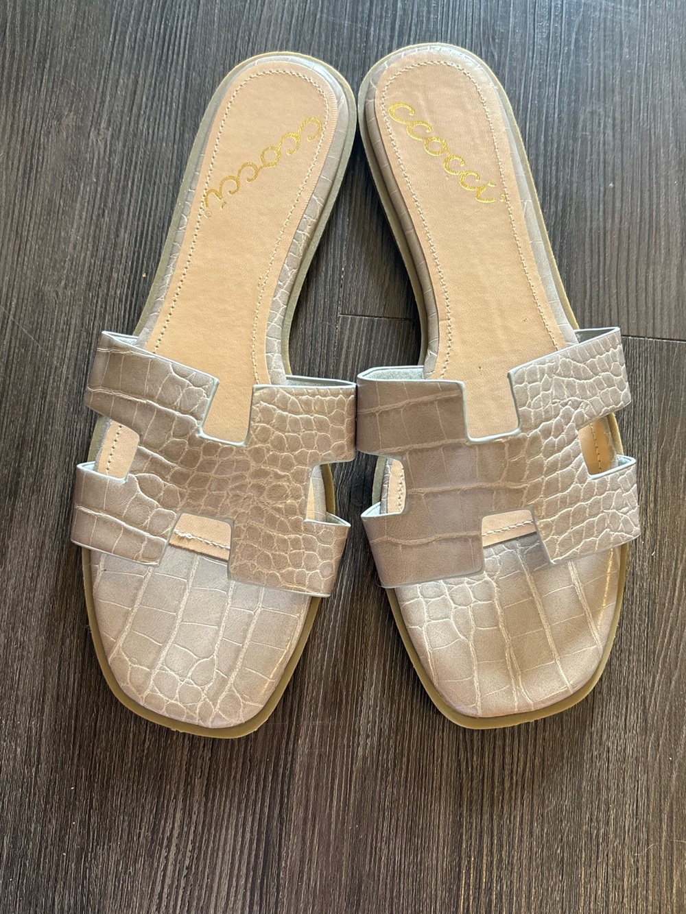 CCOCCI Beige Croc-Embossed Slip-On Mules